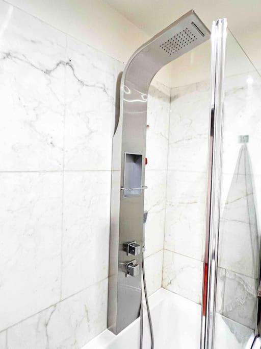 The Boutique Houses - Downtown - Close To Bocconi University Милано Екстериор снимка