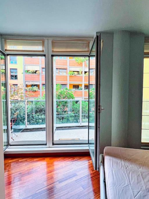 The Boutique Houses - Downtown - Close To Bocconi University Милано Екстериор снимка