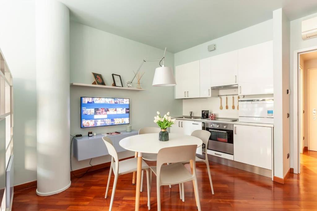 The Boutique Houses - Downtown - Close To Bocconi University Милано Екстериор снимка