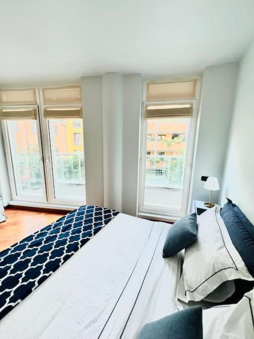 The Boutique Houses - Downtown - Close To Bocconi University Милано Екстериор снимка